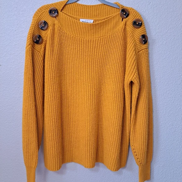For The Republic Boatneck Chunky Yellow Sweater Large Button Boxy Size Medium - Picture 1 of 8